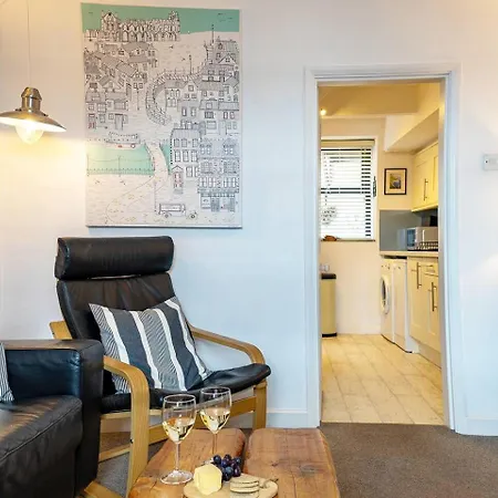 Coastguards With Parking 펜션 휫비