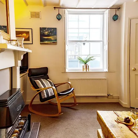 Coastguards With Parking