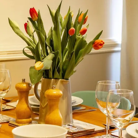 Coastguards With Parking