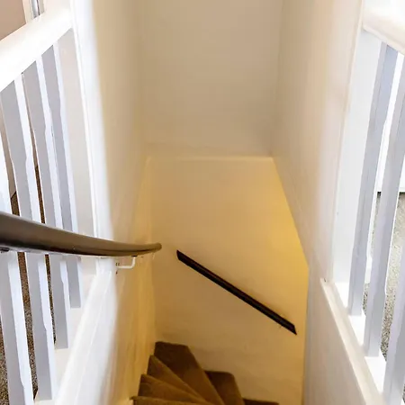 Coastguards With Parking * 휫비