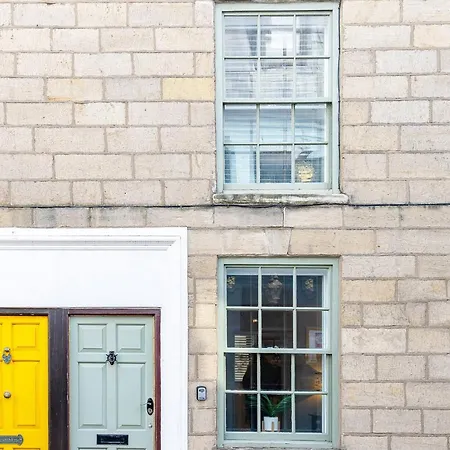 Coastguards With Parking Holiday home *