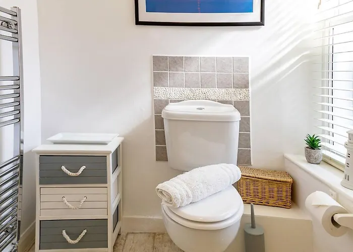 Coastguards With Parking 度假居 惠特比